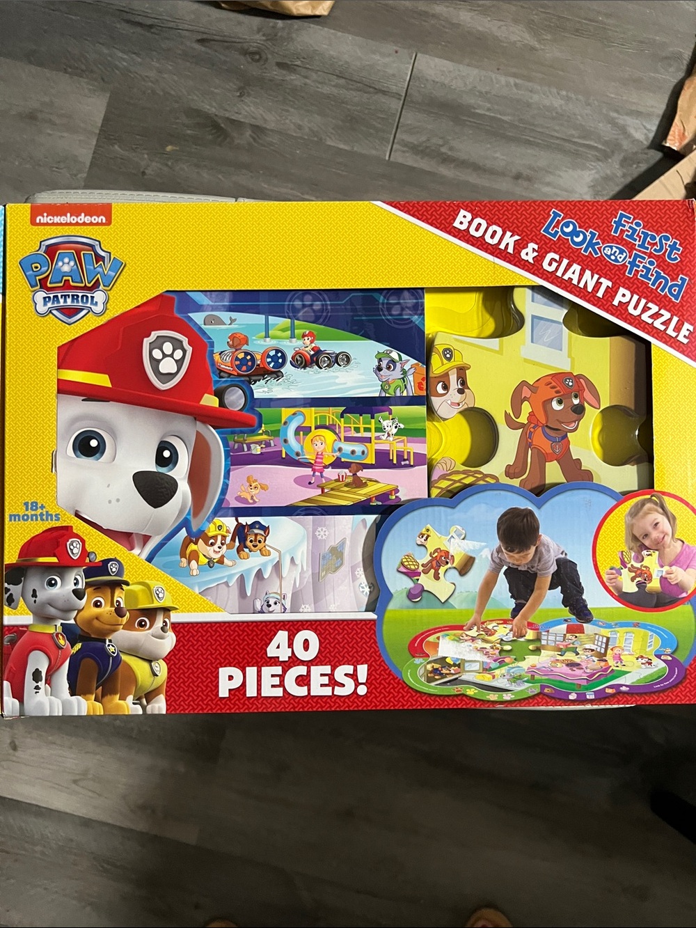 Paw Patrol Yellow Red Blue 40-Piece Giant Puzzle & Look and Find Book